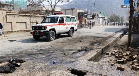 A­f­g­a­n­i­s­t­a­n­­d­a­ ­k­a­r­a­k­o­l­a­ ­b­o­m­b­a­l­ı­ ­s­a­l­d­ı­r­ı­:­ ­1­0­ ­ö­l­ü­